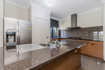 Listing image for 11 Basil Loop, Treeby  WA  6164