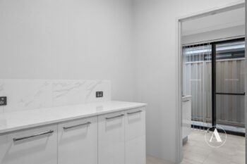 Listing image for 21 Pearwood Vista, Piara Waters  WA  6112