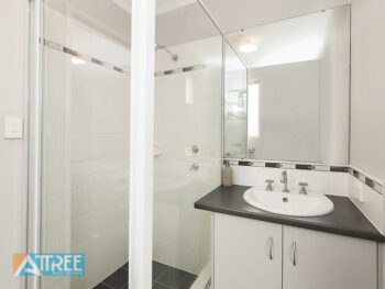 Listing image for 4/11 Carnation Street, Canning Vale  WA  6155