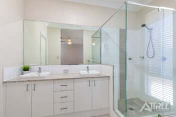 Listing image for 4 Albavale Road, Piara Waters  WA  6112